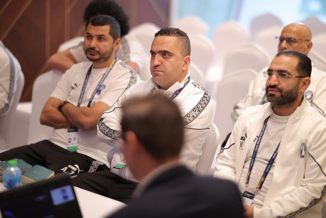 بيراميدز يحضر الاجتماع الترحيبي للفيفا في كأس القارات الثلاث 2 اجتماع بيراميدز في قطر