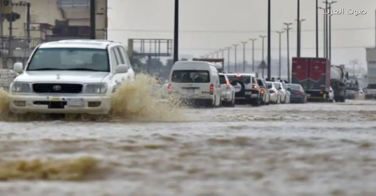 تعليق الدراسة في جدة بكرة بسبب العاصفة الممطرة