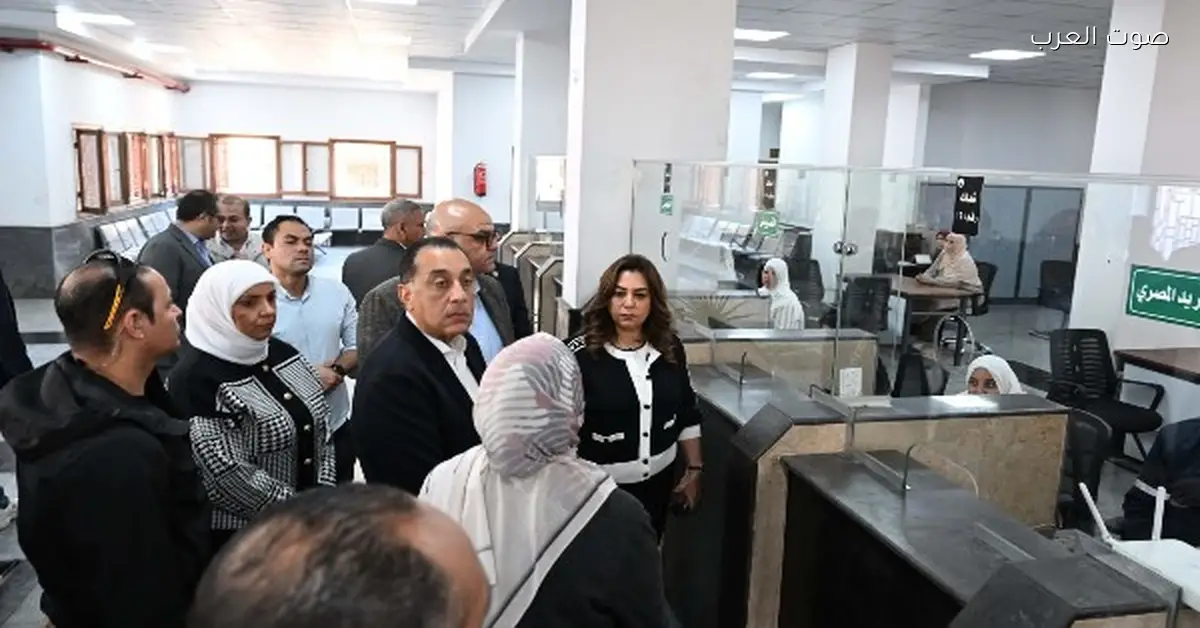 رئيس الوزراء يزور المركز التكنولوجي في طحانوب