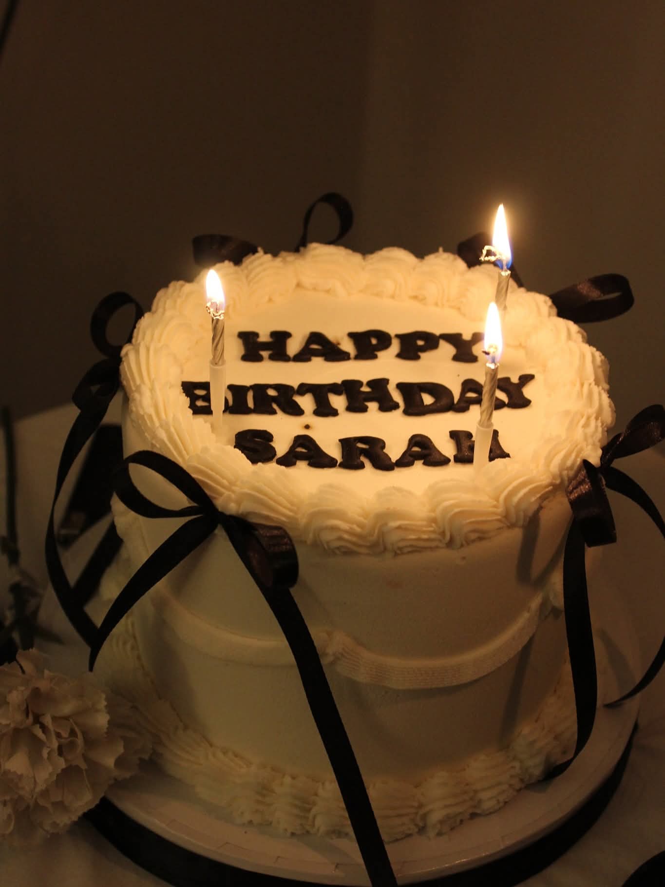 سارة سلامة بتحتفل بعيد ميلادها بستايل أسود جذاب 2 سارة سلامة 1