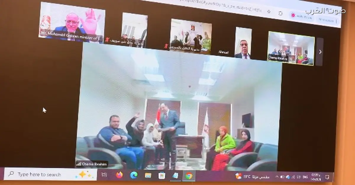 شكر خاص للرئيس السيسي.. تسليم 405 عقود شغل لذوي الهمم