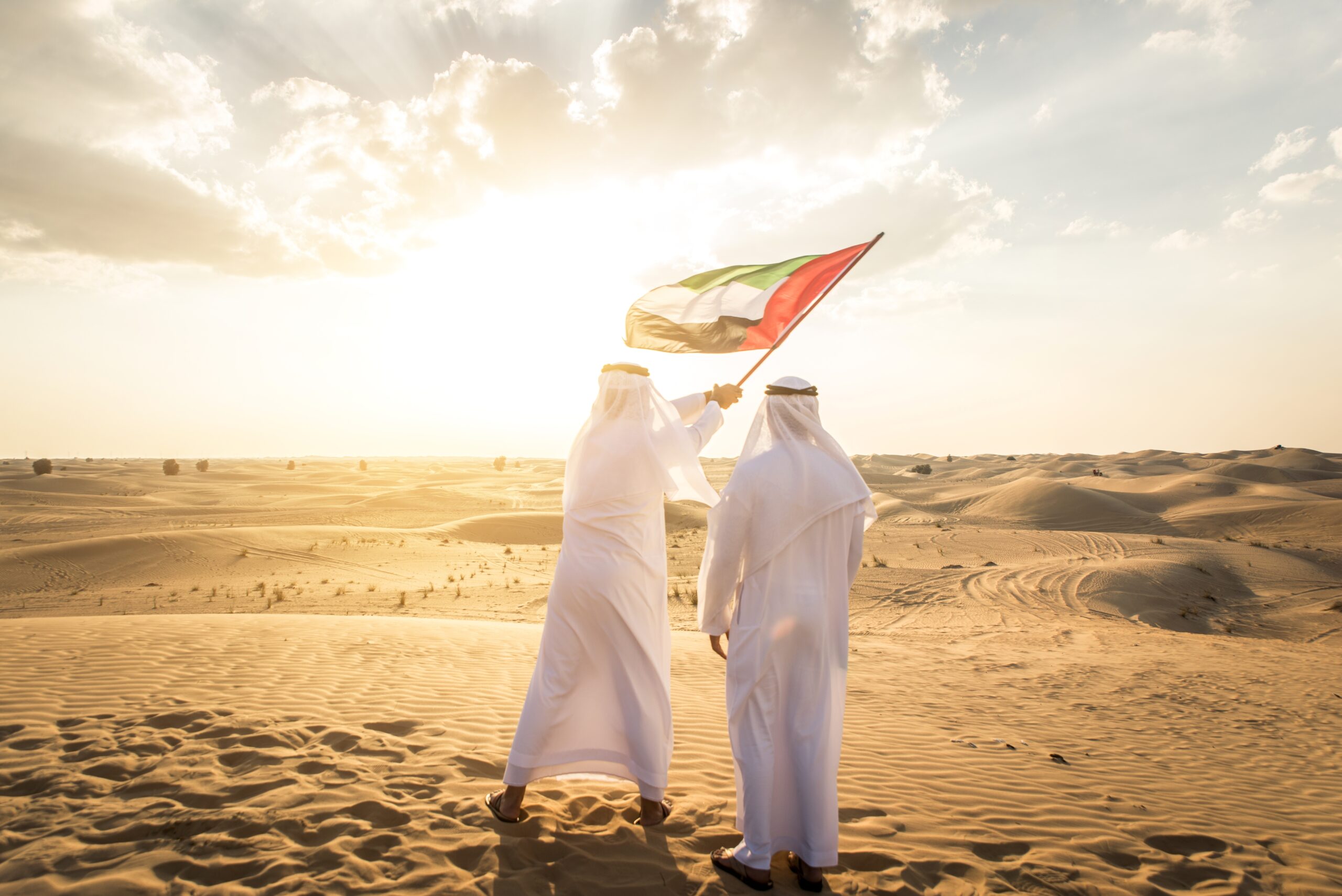 "الامارات وطن الامجاد" عبارات تهنئة بمناسبة اليوم الوطني الإماراتي 2025 الـ 54 واجمل 5 بطاقات مكتوبة 4 صورة 6