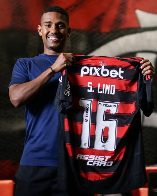 فلامنجو عنده لاعب بيساوي كل لاعيبة بيراميدز مع بعض 2 فلامنجو عنده لاعب بيساوي كل لاعيبة بيراميدز مع بعض