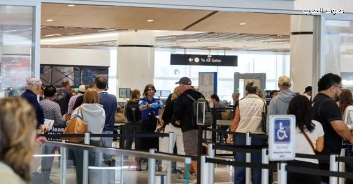 قبل المونديال.. لازم الأجانب اللي جايين أمريكا يكشفوا عن سجلاتهم على السوشيال ميديا