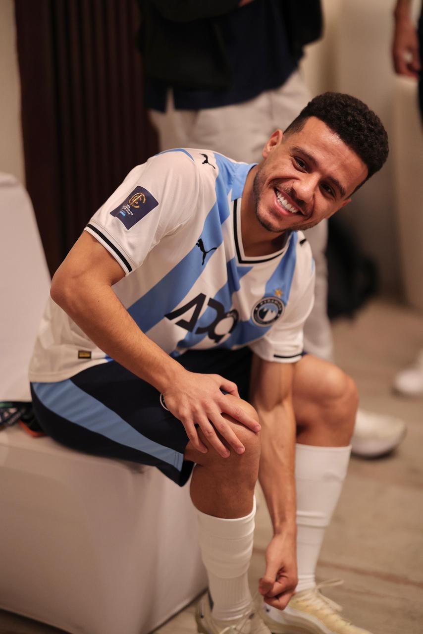 لاعبو بيراميدز يستعدوا بلقطة تصوير قبل مواجهة فلامنجو في كأس القارات للأندية 2 تدريبات بيراميدز