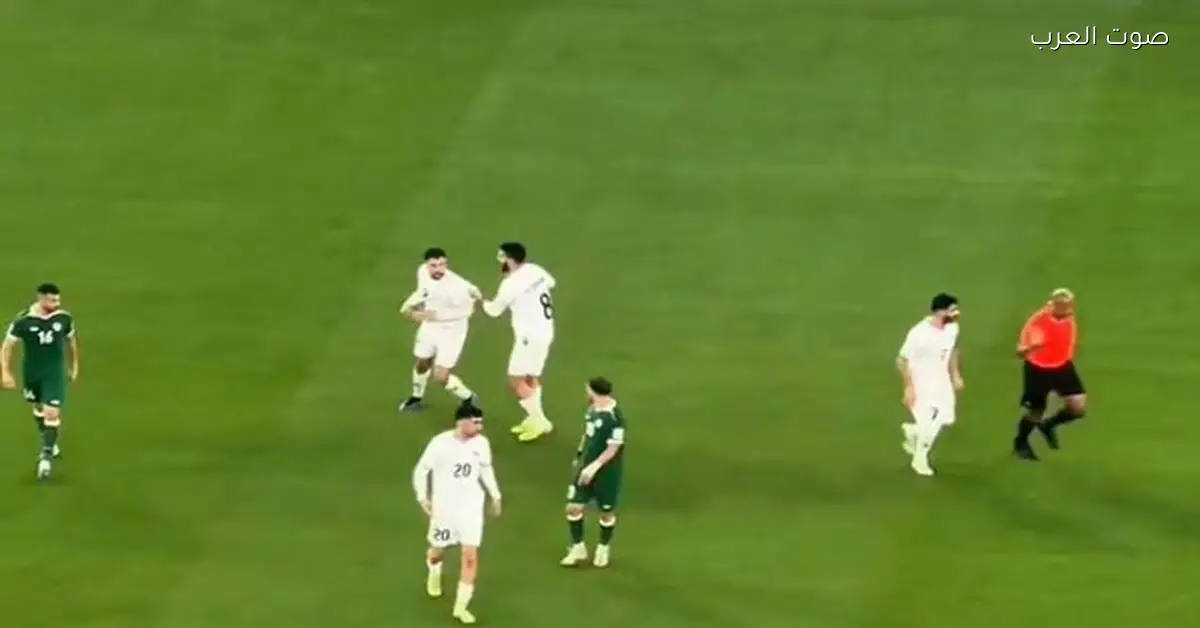 لقاء غريب بين سوريا وفلسطين| لاعب فلسطيني يعتدي على زميله